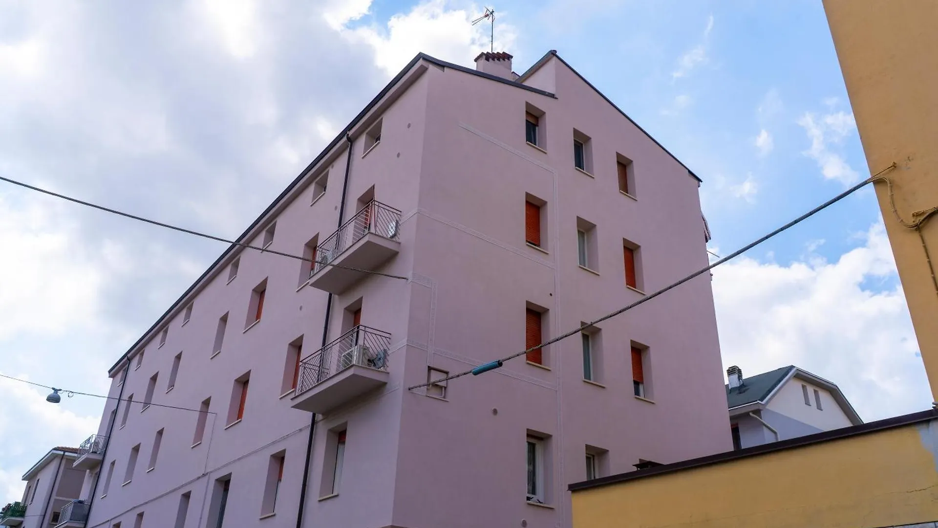 Gasthuis Affittacamere Orchidea For Tourists Hesperia Hosp Modena